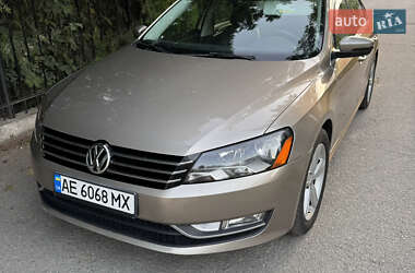 Седан Volkswagen Passat 2015 в Новомосковске