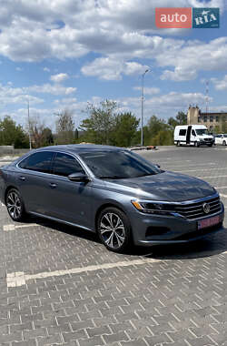 Седан Volkswagen Passat 2021 в Кривом Роге
