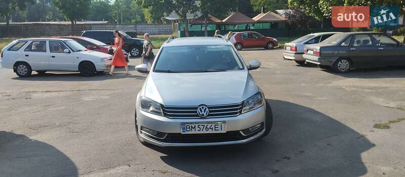 Универсал Volkswagen Passat 2010 в Киеве