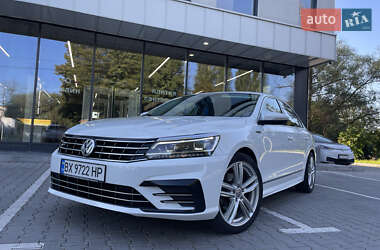 Седан Volkswagen Passat 2017 в Хмельницькому
