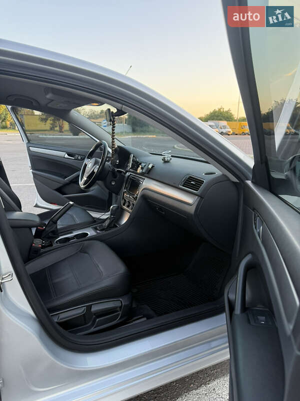 Седан Volkswagen Passat 2014 в Славянске фото 15 Седан Volkswagen Passat 2014 в Славянске