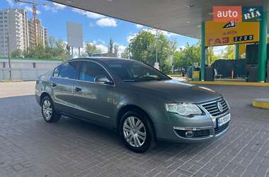Седан Volkswagen Passat 2006 в Харькове