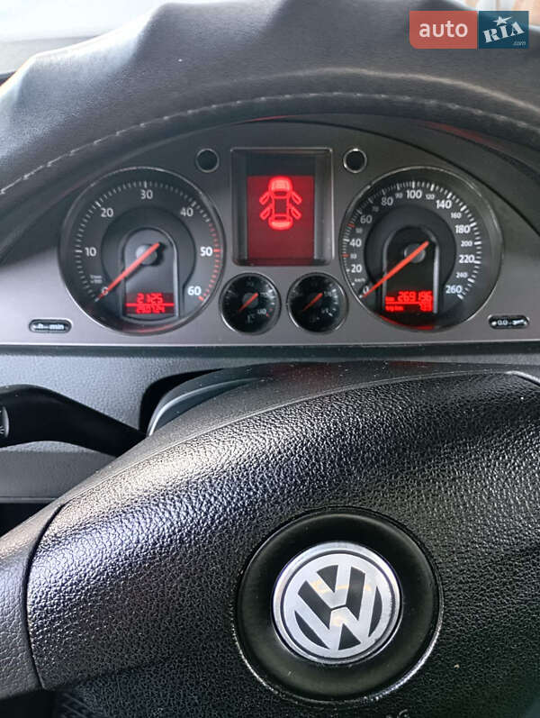 Универсал Volkswagen Passat 2007 в Старом Самборе