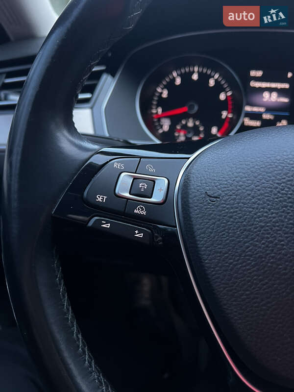 Седан Volkswagen Passat 2017 в Харькове фото 8 Седан Volkswagen Passat 2017 в Харькове