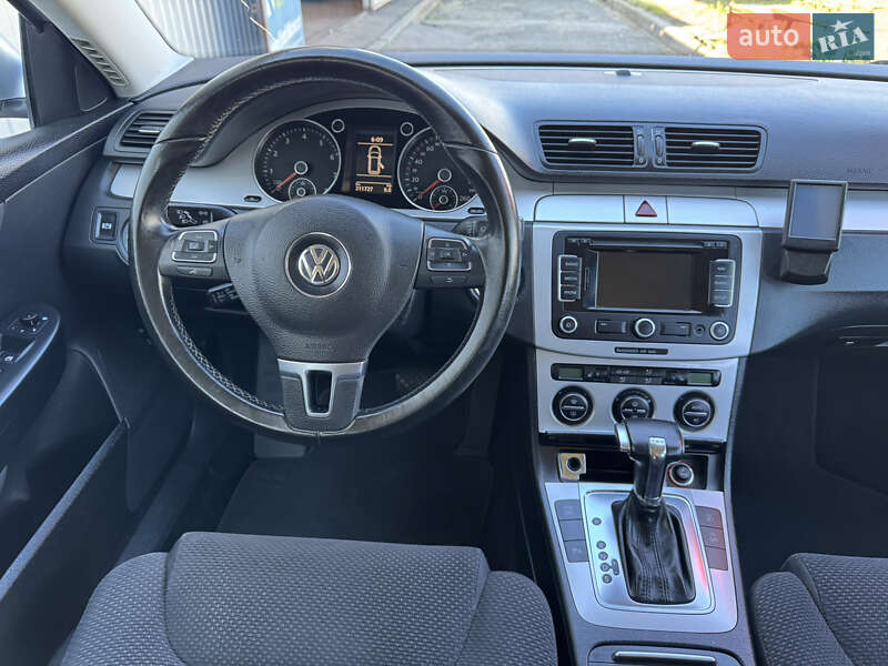 Универсал Volkswagen Passat 2010 в Киеве фото 20 Универсал Volkswagen Passat 2010 в Киеве