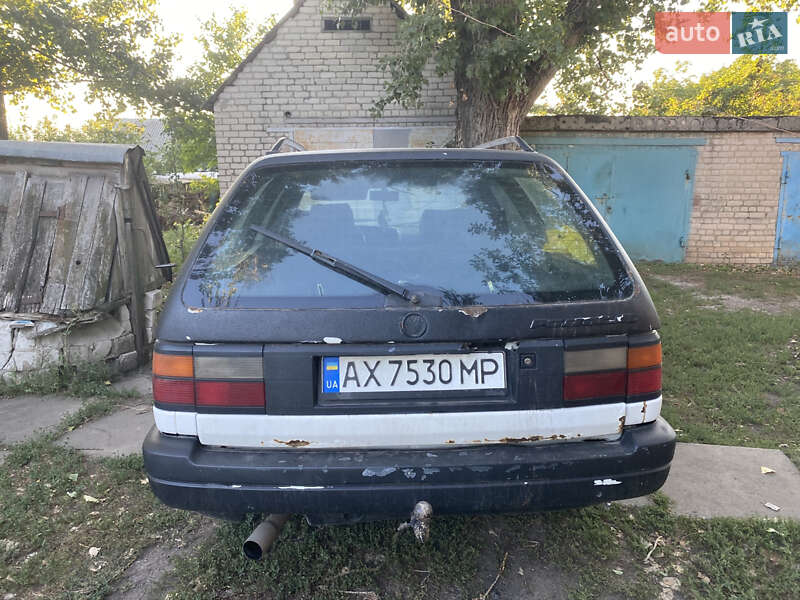 Універсал Volkswagen Passat 1991 в Лозовій
