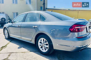 Седан Volkswagen Passat 2017 в Рівному