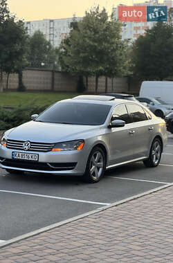 Седан Volkswagen Passat 2013 в Софиевской Борщаговке