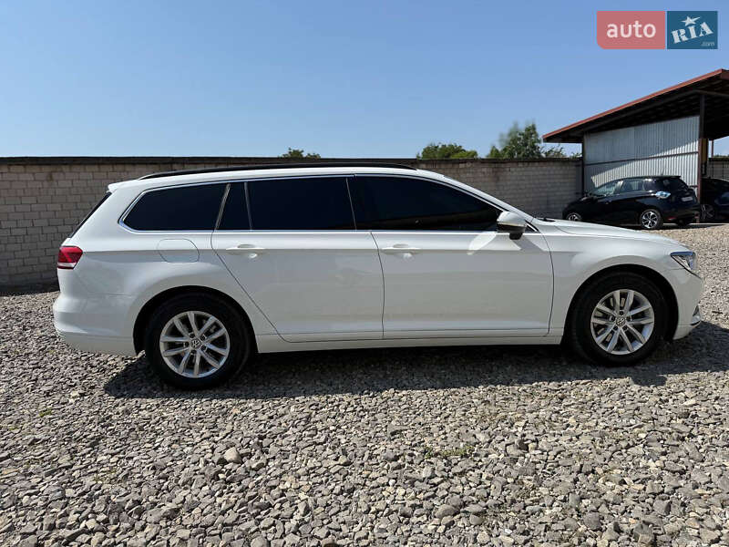 Універсал Volkswagen Passat 2018 в Коломиї