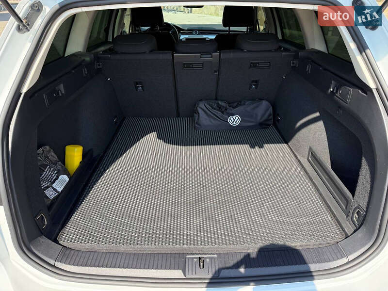Універсал Volkswagen Passat 2018 в Коломиї