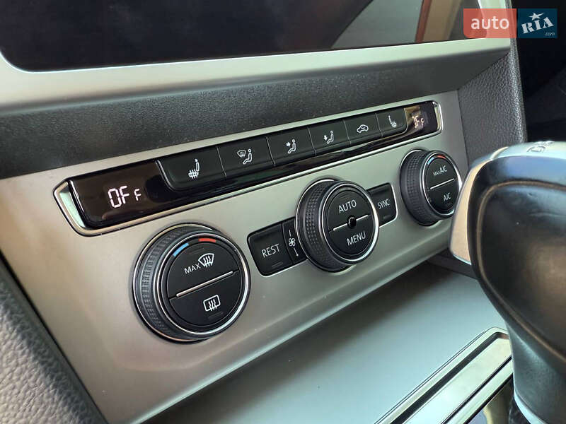 Універсал Volkswagen Passat 2018 в Коломиї