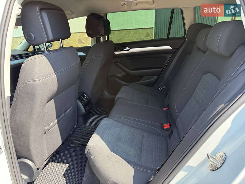 Універсал Volkswagen Passat 2018 в Коломиї