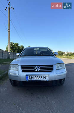 Седан Volkswagen Passat 2005 в  фото 2 Седан Volkswagen Passat 2005 в