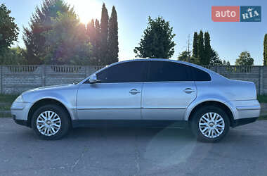 Седан Volkswagen Passat 2005 в  фото 7 Седан Volkswagen Passat 2005 в