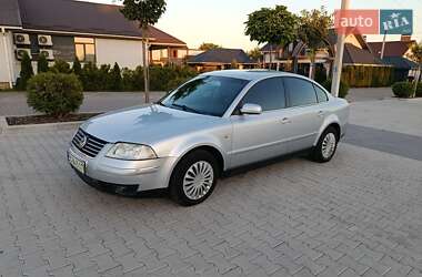Седан Volkswagen Passat 2003 в Львові