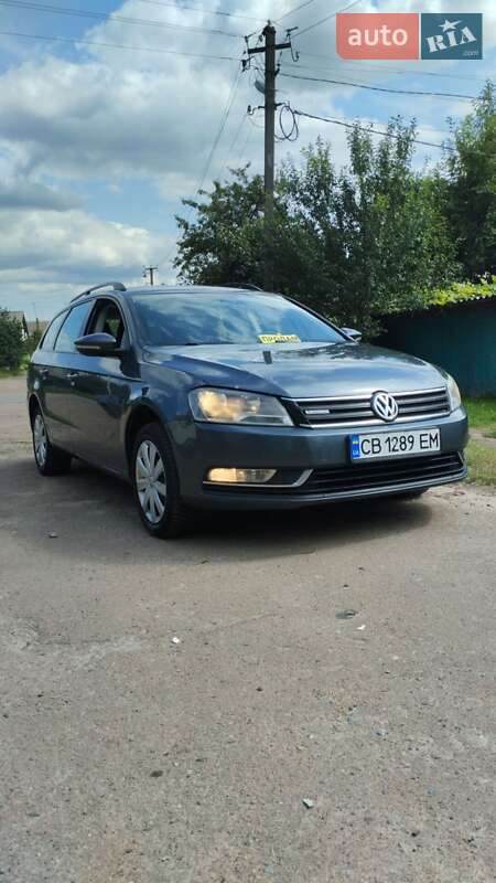 Універсал Volkswagen Passat 2012 в Чернігові фото 4 Універсал Volkswagen Passat 2012 в Чернігові