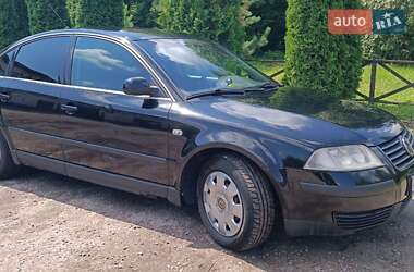 Седан Volkswagen Passat 2001 в 