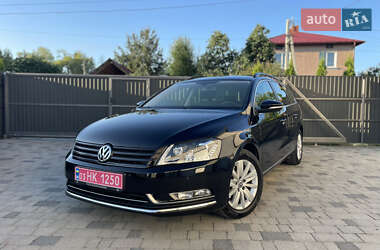 Универсал Volkswagen Passat 2011 в Дрогобыче