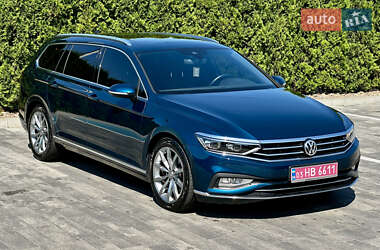 Универсал Volkswagen Passat 2020 в Луцке