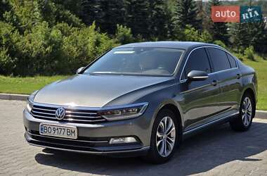 Седан Volkswagen Passat 2016 в Тернополі