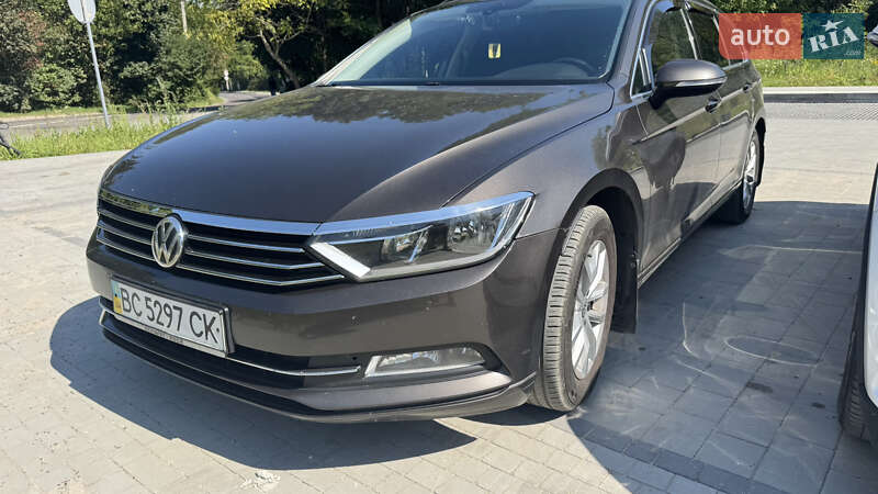 Універсал Volkswagen Passat 2016 в Львові