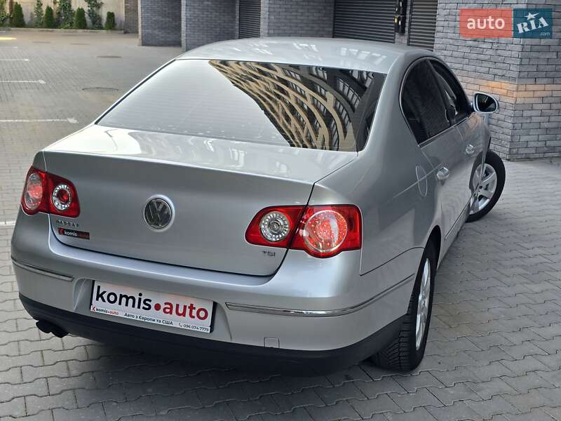 Седан Volkswagen Passat 2008 в Хмельницком