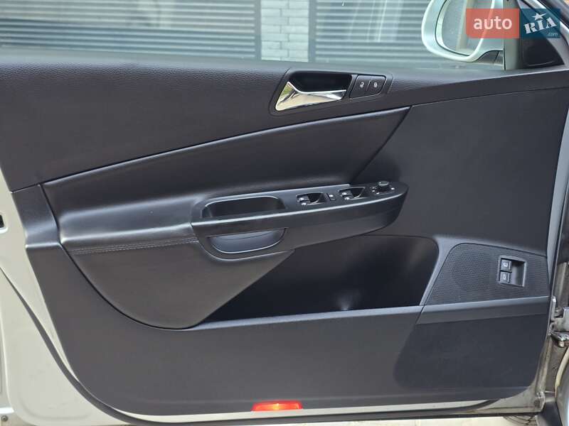 Седан Volkswagen Passat 2008 в Хмельницком