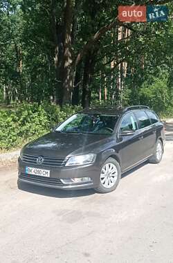 Універсал Volkswagen Passat 2011 в Костопілі