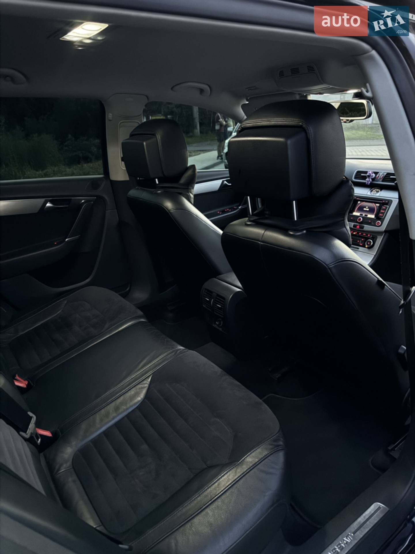 2010 Volkswagen Passat - мініатюра 15