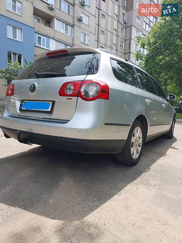 Универсал Volkswagen Passat 2009 в Кременчуге