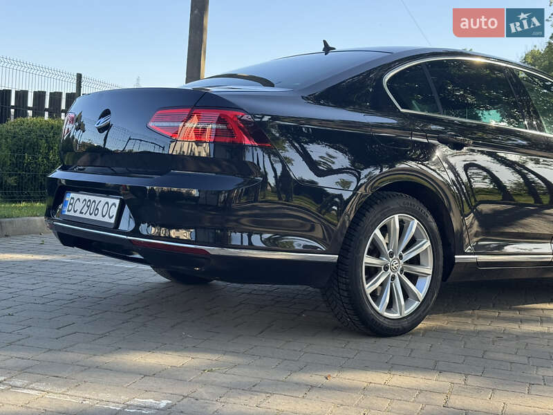 Седан Volkswagen Passat 2016 в Стрию