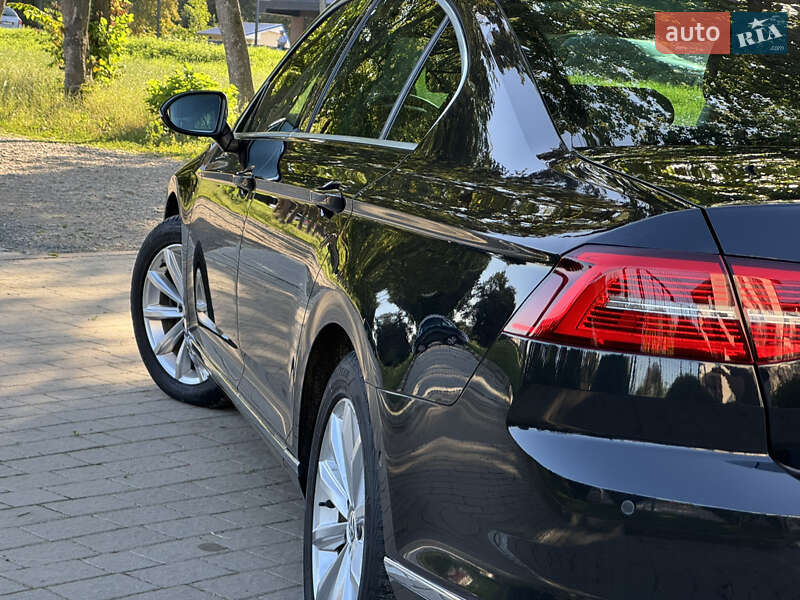 Седан Volkswagen Passat 2016 в Стрию