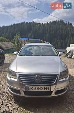 Універсал Volkswagen Passat 2005 в Поляниці