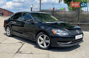 Седан Volkswagen Passat 2012 в Киеве