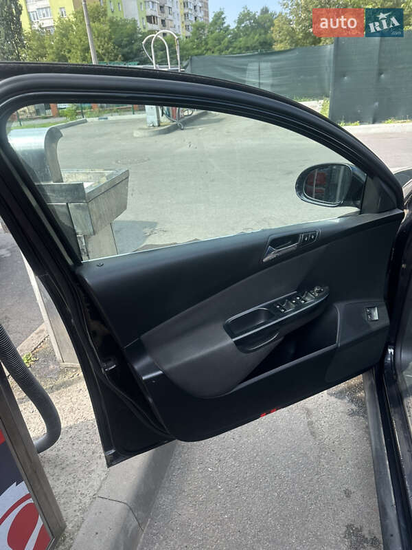 Универсал Volkswagen Passat 2005 в Киеве фото 15 Универсал Volkswagen Passat 2005 в Киеве