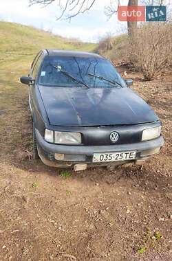 Седан Volkswagen Passat 1989 в Тернополі