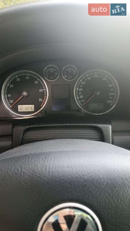 Универсал Volkswagen Passat 2004 в Ровно фото 12 Универсал Volkswagen Passat 2004 в Ровно