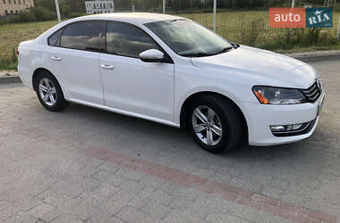 Седан Volkswagen Passat 2012 в Львові