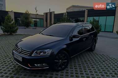 Универсал Volkswagen Passat 2014 в Хмельницком