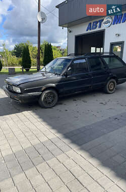 Універсал Volkswagen Passat 1988 в Сарнах