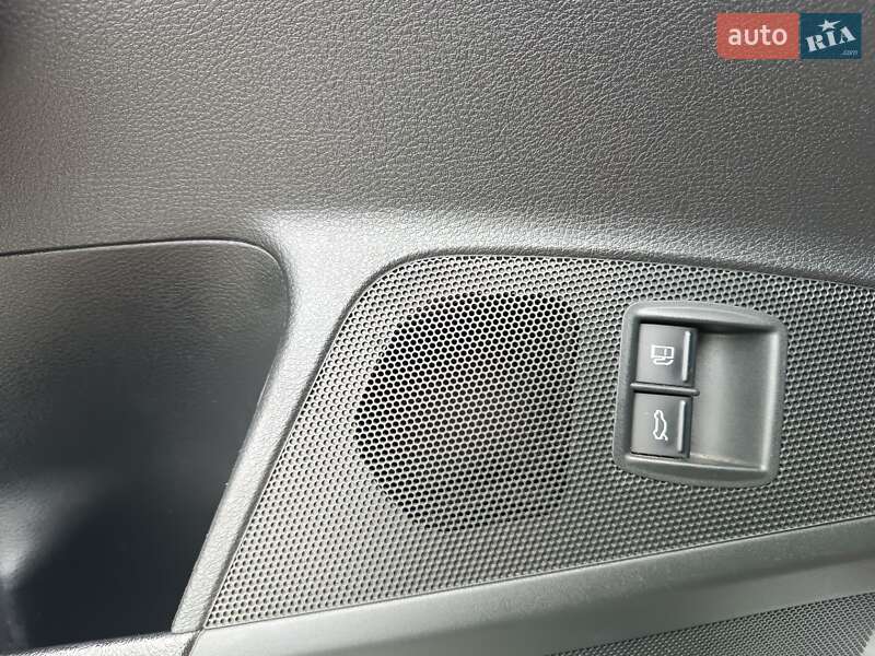 Седан Volkswagen Passat 2006 в Ковелі