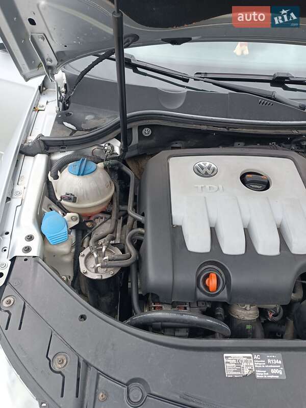 Седан Volkswagen Passat 2006 в Ковелі