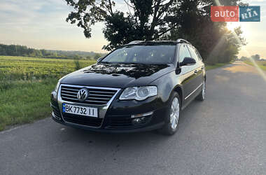 Універсал Volkswagen Passat 2008 в Демидівці