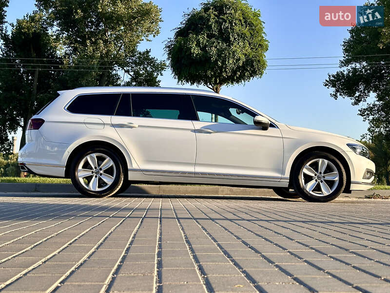 Универсал Volkswagen Passat 2021 в Умани фото 20 Универсал Volkswagen Passat 2021 в Умани