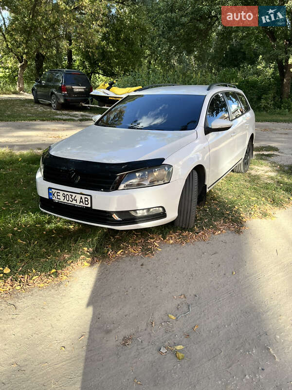 Volkswagen Passat 2011