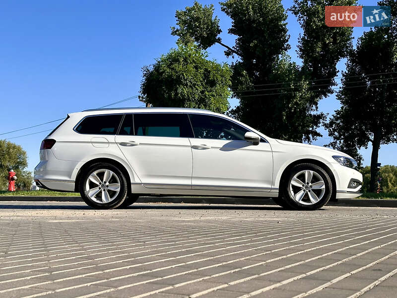 Универсал Volkswagen Passat 2021 в Умани фото 18 Универсал Volkswagen Passat 2021 в Умани