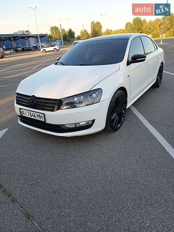 Седан Volkswagen Passat 2015 в Киеве