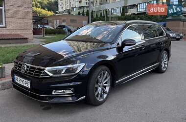 Універсал Volkswagen Passat 2015 в Києві