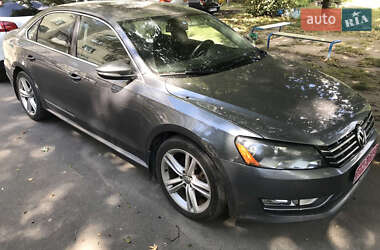 Седан Volkswagen Passat 2015 в Львове