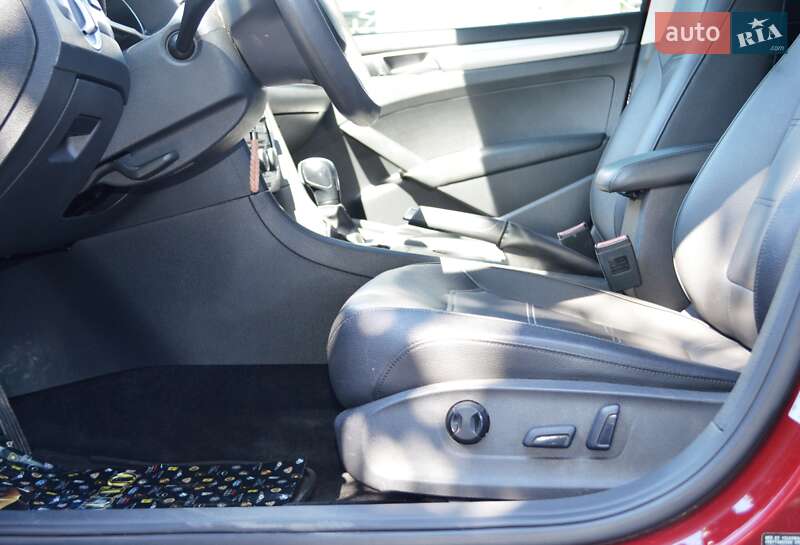 Седан Volkswagen Passat 2018 в Одессе